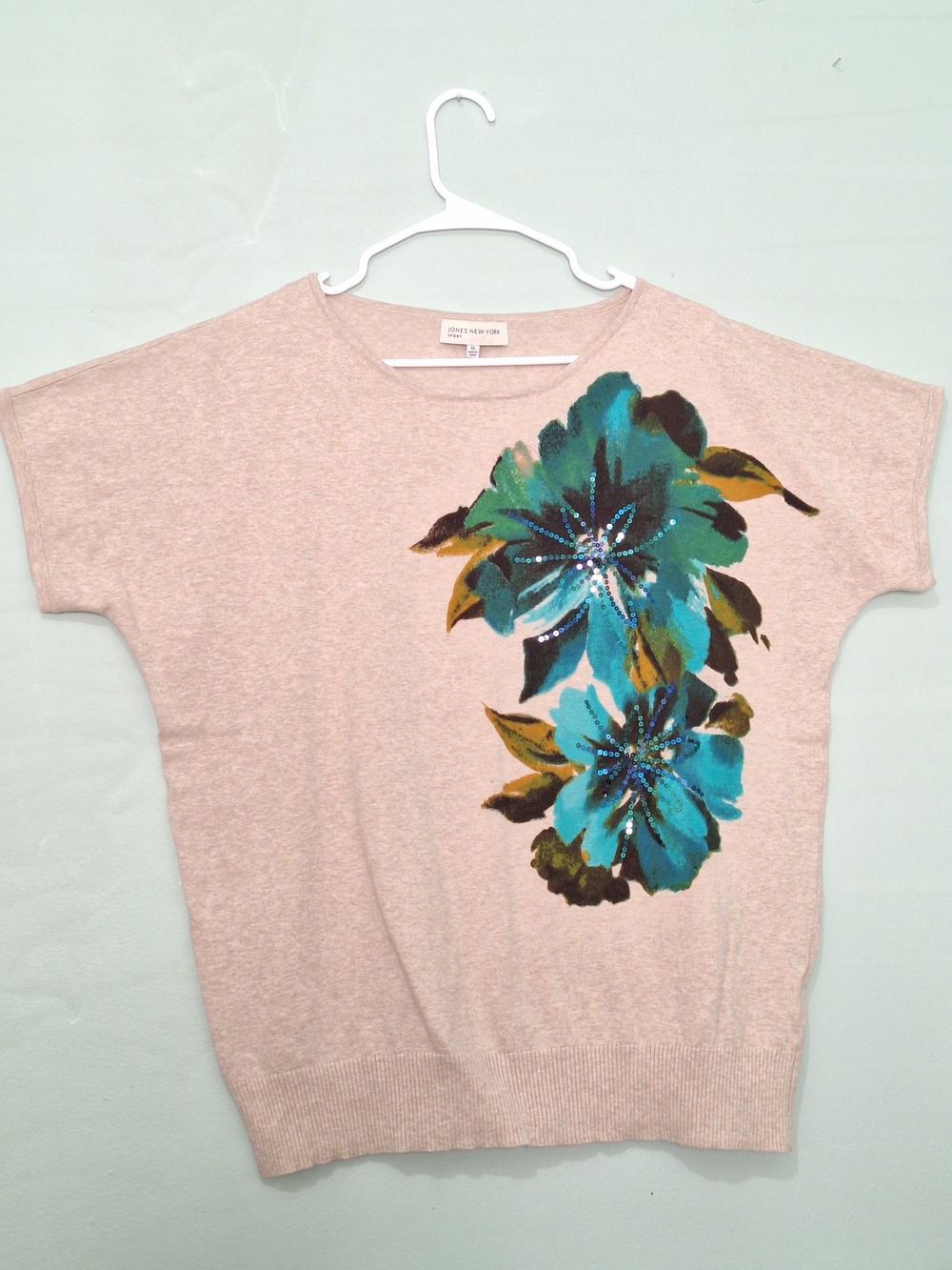 Jones New York Blush Short Sleeve Top with Teal Floral Embellishment
